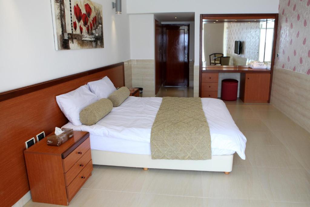 Sawary Beach Hotel Batroûn Rom bilde