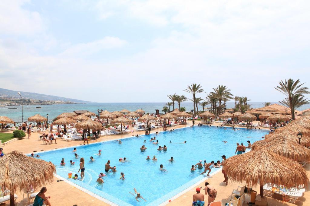 Sawary Beach Hotel Batroûn Eksteriør bilde