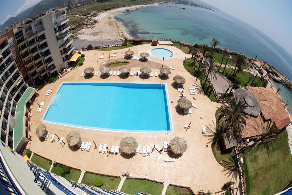 Sawary Beach Hotel Batroûn Eksteriør bilde