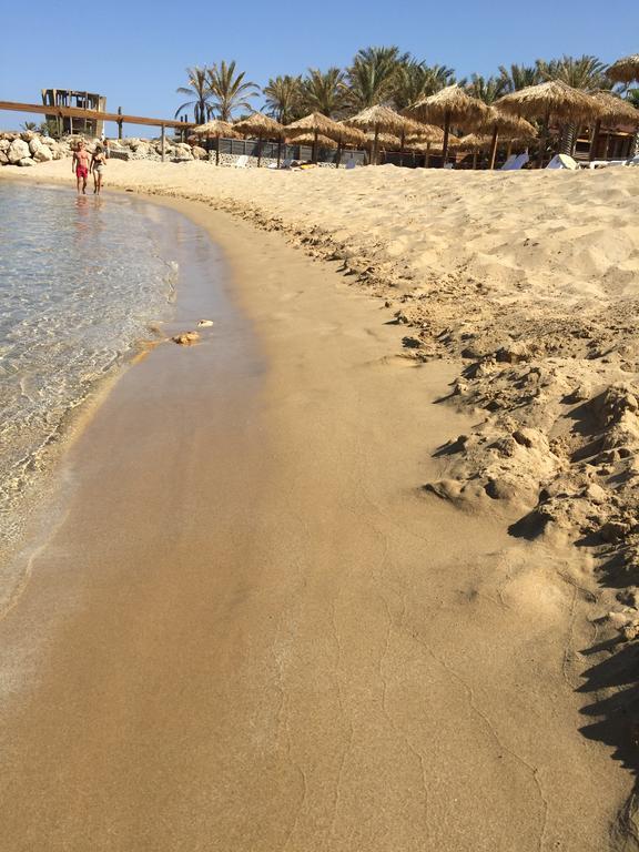 Sawary Beach Hotel Batroûn Eksteriør bilde
